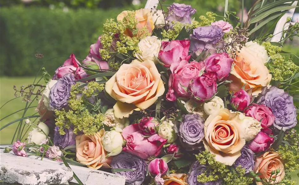 Floristik - Blumen sagen mehr als tausend Worte! Floristik - Blumen sagen mehr als tausend Worte!